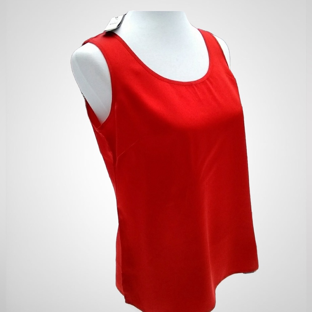 Talbots silk blouse 🌹 perfect for the holidays 🎁